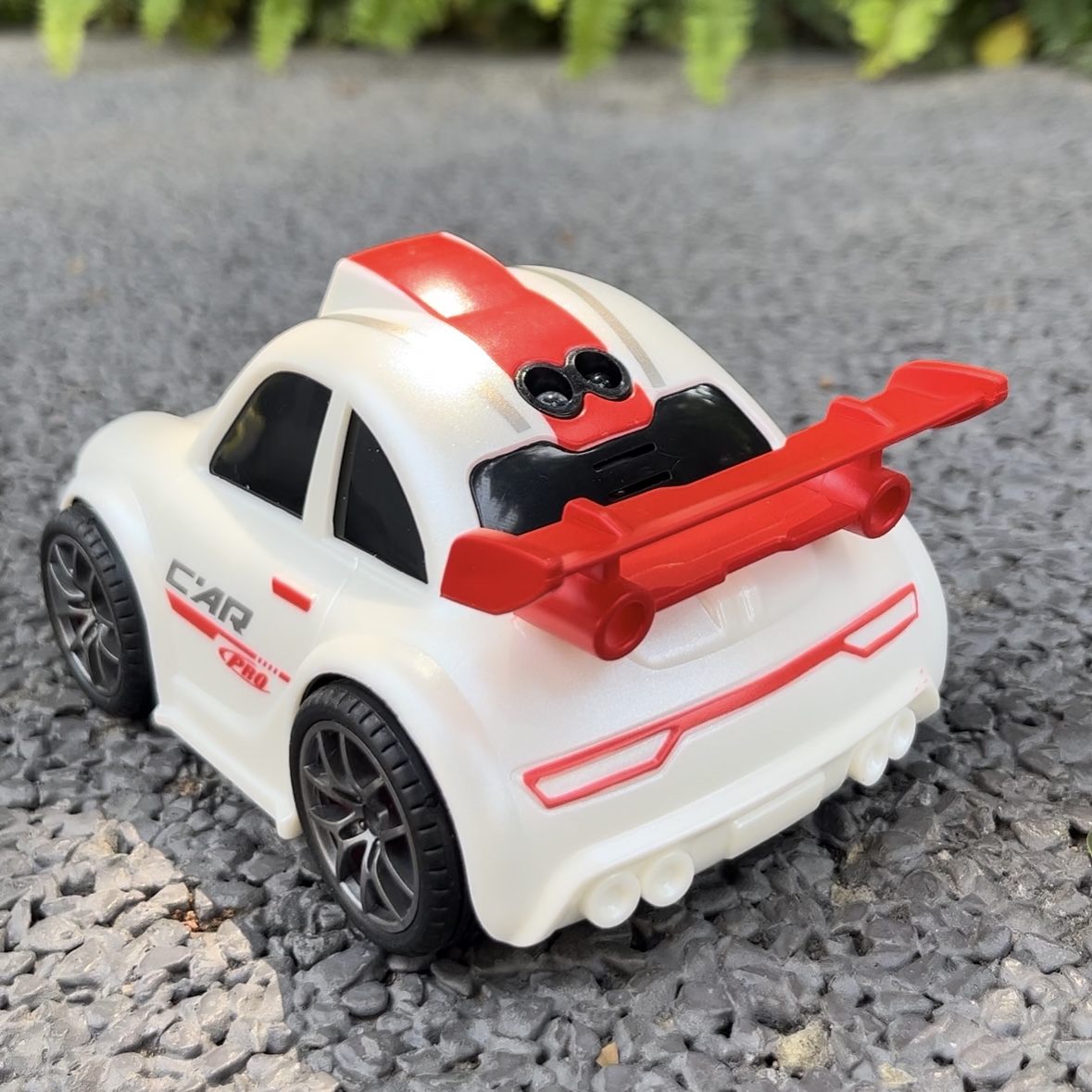 Mobil RC C6 Drift Baru dengan  - Toolkitrc M6Dac Smart Charger ulasan dan harga